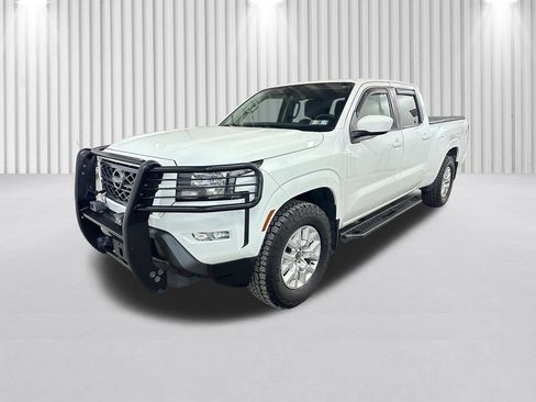 Used 2022 Nissan Frontier SV w/ Technology Package AWD/4WD image 12