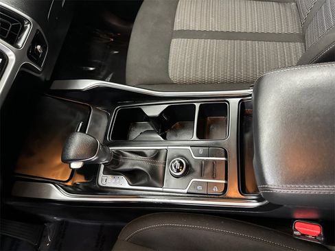 Used 2023 Kia Sorento LX image 29