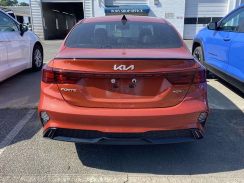 Used 2022 Kia Forte GT-Line w/ GT-Line Technology Package FWD image 5