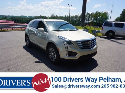 Used 2017 Cadillac XT5 Luxury w/ Driver Awareness Package FWD image 1