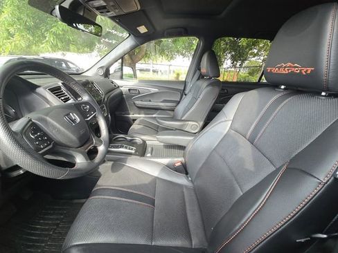 Used 2023 Honda Passport TrailSport image 6