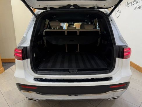 Used 2025 Mercedes-Benz GLB 250 image 25