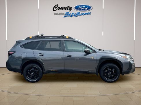 Used 2022 Subaru Outback Wilderness w/ Wilderness Package AWD/4WD image 13