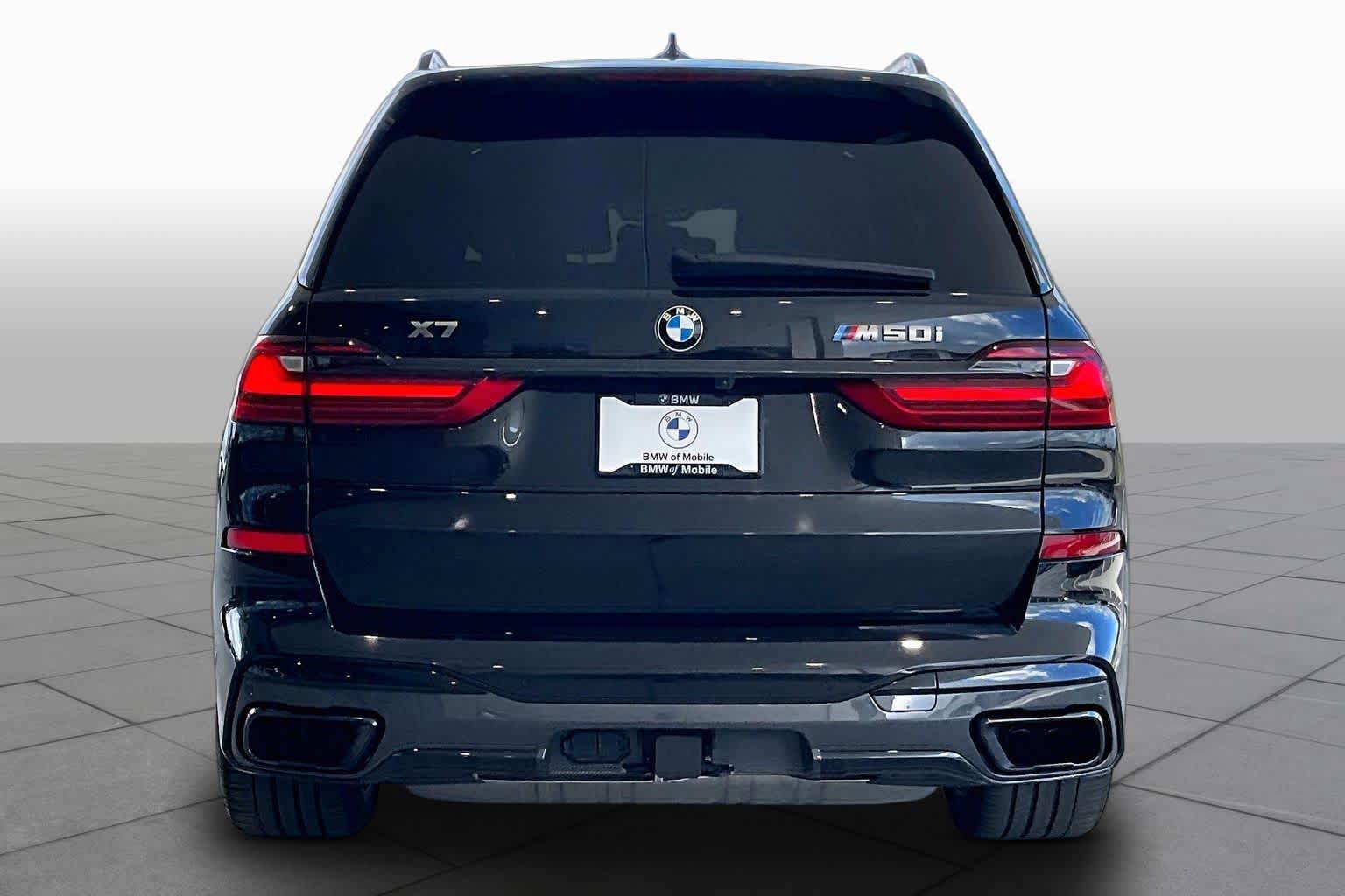 Used 2022 BMW X7 M50i AWD/4WD image 4