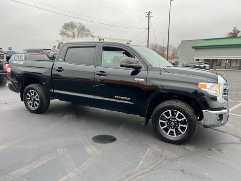 Used 2016 Toyota Tundra SR5 image 11