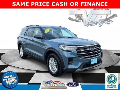 Used 2026 Ford Explorer Active AWD/4WD image 1
