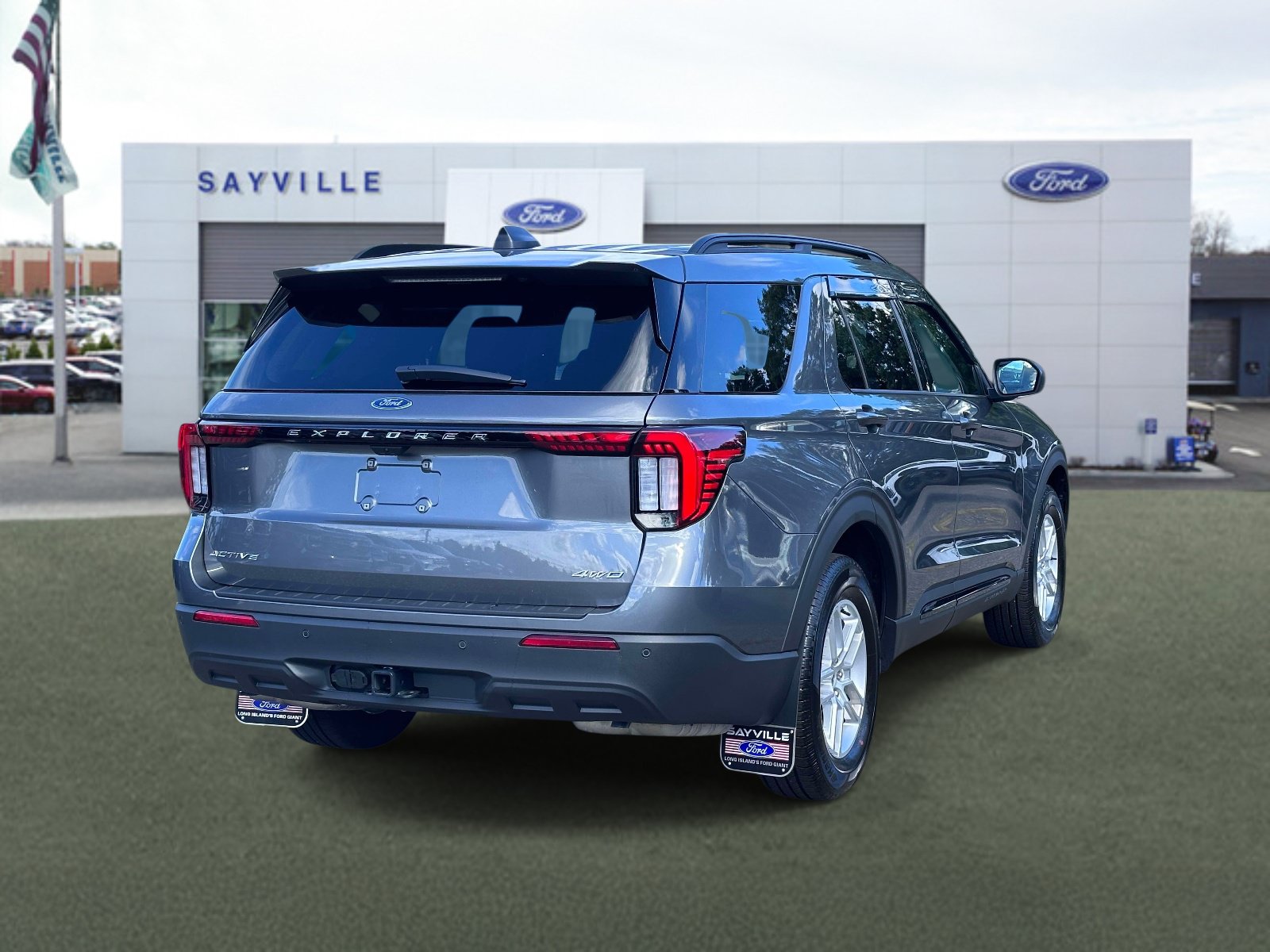Used 2026 Ford Explorer Active AWD/4WD image 5