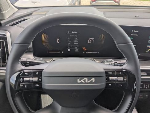 New 2026 Kia Sorento LX FWD image 30