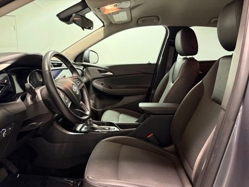 Used 2021 Buick Encore GX Preferred w/ Cold Weather Comfort Package FWD image 12