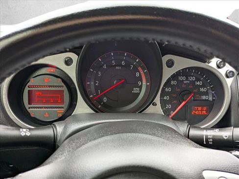 Used 2020 Nissan 370Z Coupe image 10