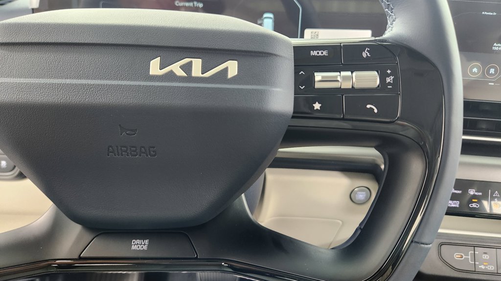 New 2027 Kia Carnival SX w/ Dark Edition Package FWD image 28