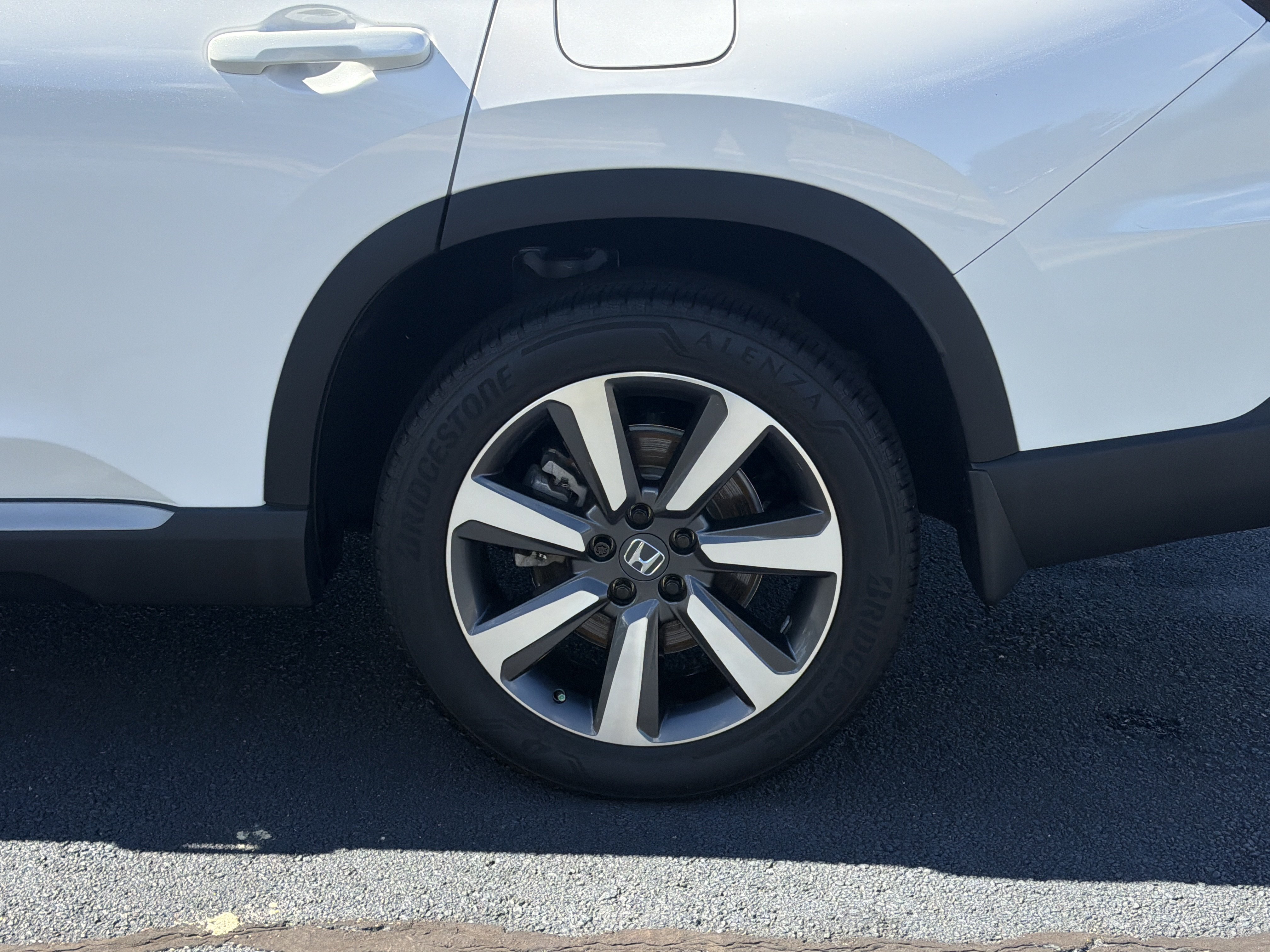 Certified 2025 Honda Pilot Touring image 35