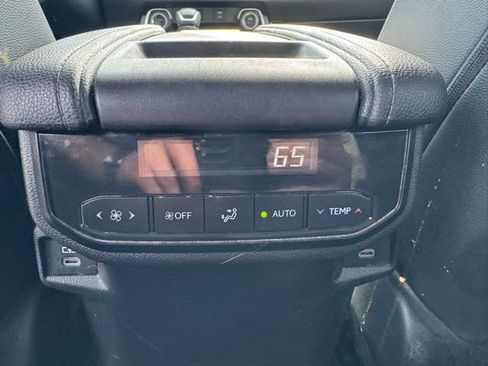 Used 2024 Toyota Grand Highlander AWD Hybrid image 18