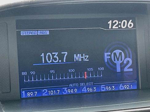 Used 2015 Honda Pilot LX image 14
