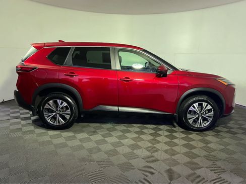 Certified 2022 Nissan Rogue SV AWD/4WD image 8