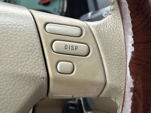 Used 2006 Toyota Solara SLE image 30