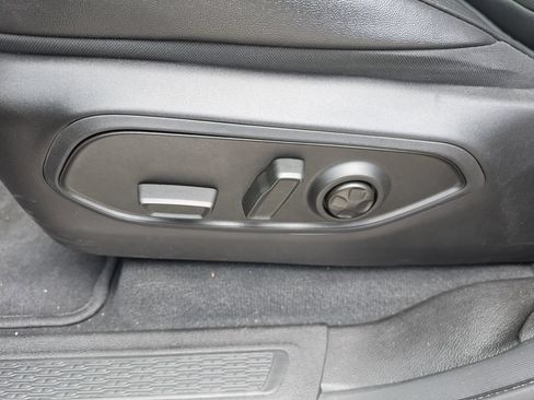 Used 2025 Jeep Grand Cherokee L Altitude AWD/4WD image 20