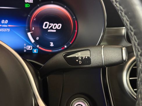 Used 2020 Mercedes-Benz GLC 300 4MATIC image 17