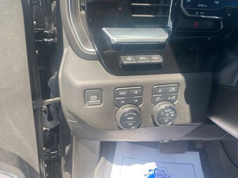 Used 2023 Chevrolet Silverado 1500 High Country w/ High Country Premium Package image 19