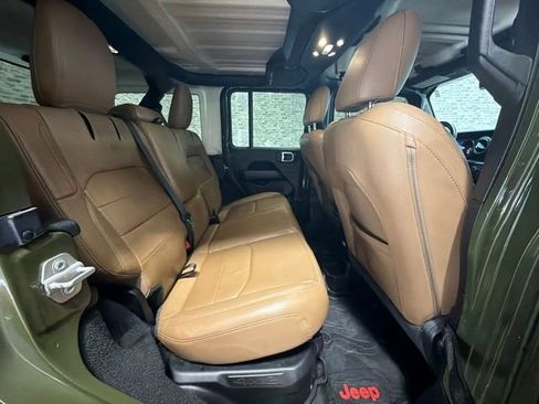 Used 2021 Jeep Wrangler Unlimited Sahara w/ Cold Weather Group AWD/4WD image 13