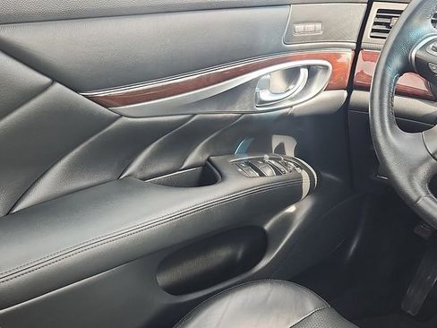 Used 2015 INFINITI Q70 3.7 image 11