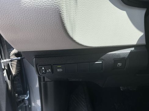 Used 2021 Toyota Corolla LE FWD image 20