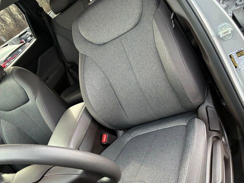 Used 2020 Hyundai Santa Fe SE image 17