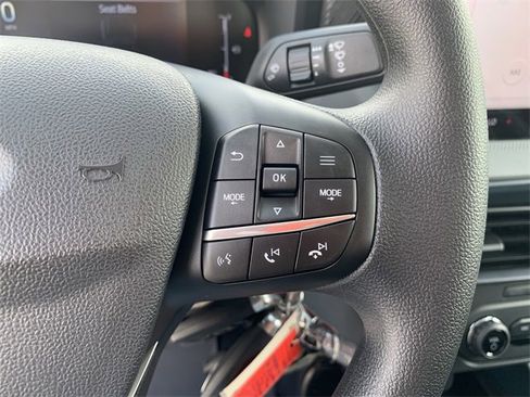 New 2025 Ford Maverick XL w/ Equipment Group 102A image 31