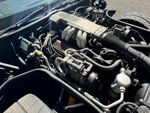 Used 1988 Chevrolet Corvette Convertible RWD image 37