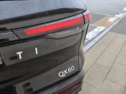 Certified 2025 INFINITI QX60 Pure image 13