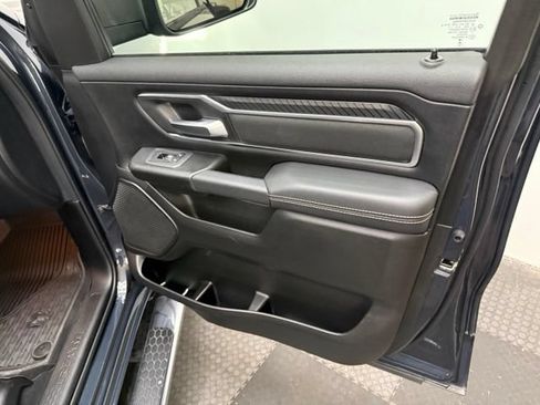 Used 2025 RAM 1500 Big Horn AWD/4WD image 39
