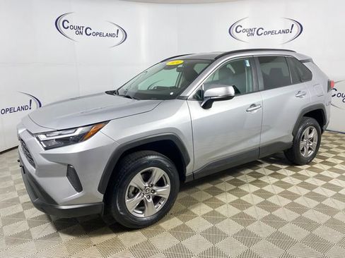 Used 2024 Toyota RAV4 XLE FWD image 3