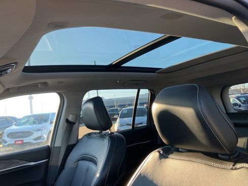 Used 2022 Jeep Grand Cherokee Limited 4xe image 13