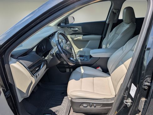 Used 2023 Cadillac XT4 Premium Luxury AWD/4WD image 10
