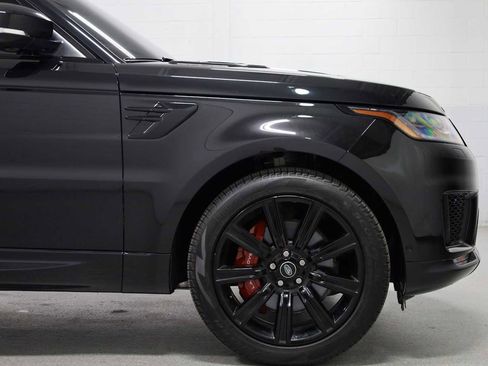 Used 2022 Land Rover Range Rover Sport HST image 11