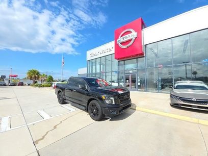 Used 2018 Nissan Titan SV w/ SV Convenience Package