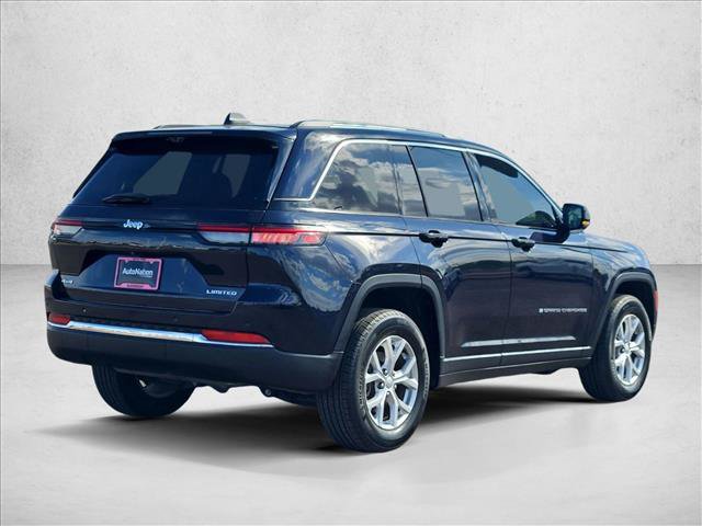 Certified 2023 Jeep Grand Cherokee Limited w/ Luxury Tech Group II AWD/4WD image 5