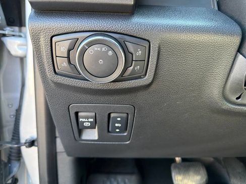 Used 2018 Ford F150 XLT w/ Equipment Group 302A Luxury AWD/4WD image 21