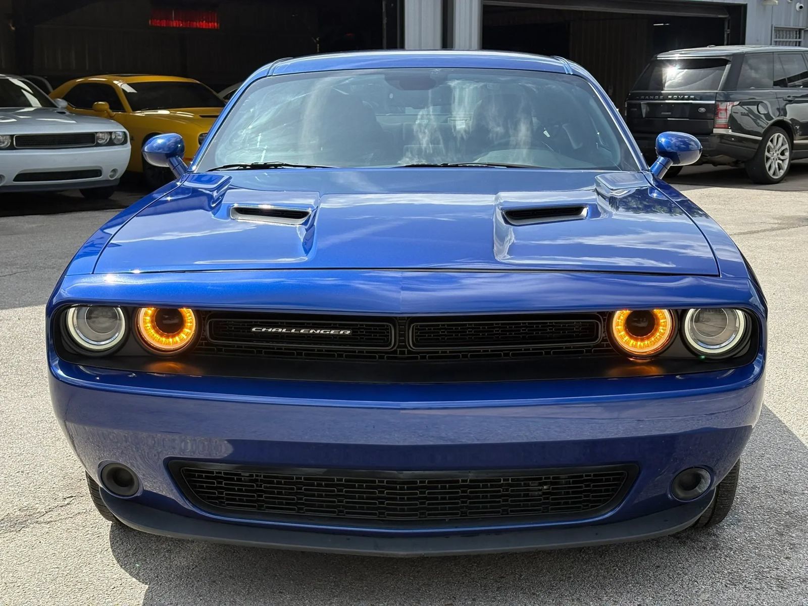 Used 2021 Dodge Challenger SXT RWD image 2