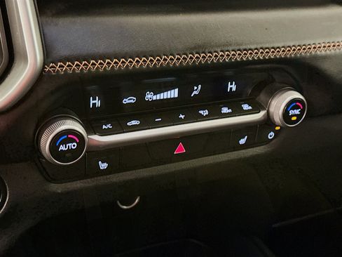 Used 2025 MAZDA CX-50 AWD 2.5 Hybrid w/ Premium Pkg image 24