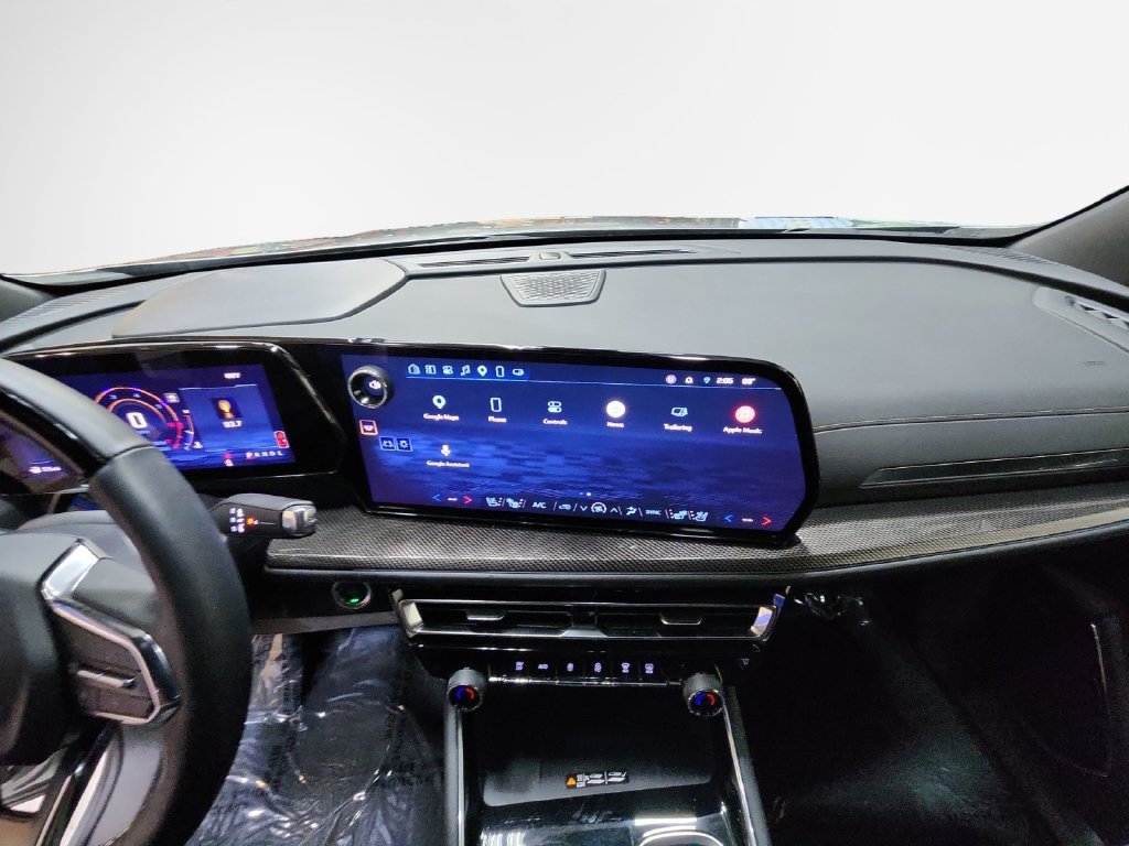 Certified 2025 Chevrolet Traverse High Country w/ LPO, Floor Liner Package AWD/4WD image 24