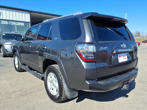 Used 2016 Toyota 4Runner SR5 image 5