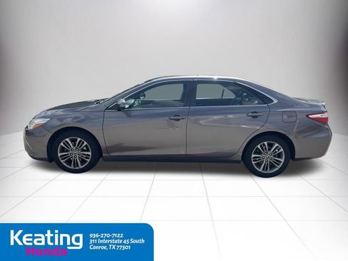 Used 2015 Toyota Camry SE FWD image 9