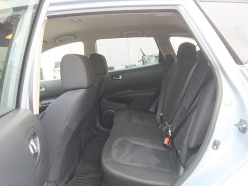 Used 2015 Nissan Rogue S w/ Convenience Package AWD/4WD image 32