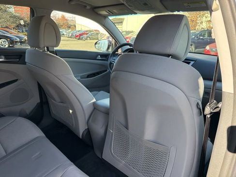 Used 2017 Hyundai Tucson SE image 24