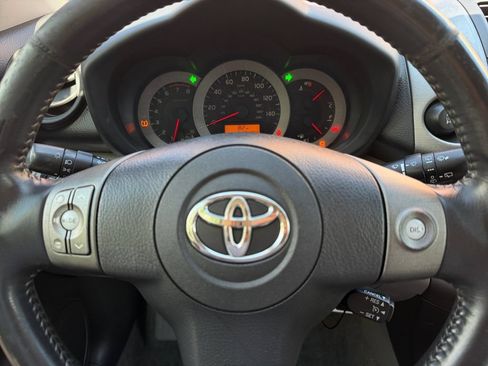 Used 2009 Toyota RAV4 Limited AWD/4WD image 27
