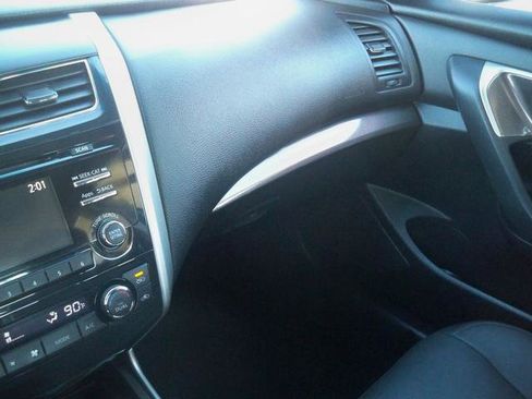 Used 2014 Nissan Altima 2.5 SL w/ Moonroof Package image 12