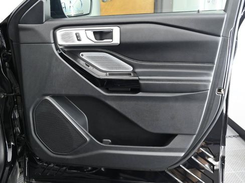 Used 2021 Ford Explorer ST w/ Equipment Group 401A AWD/4WD image 28