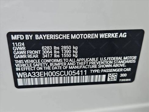 Used 2025 BMW 740i xDrive image 25