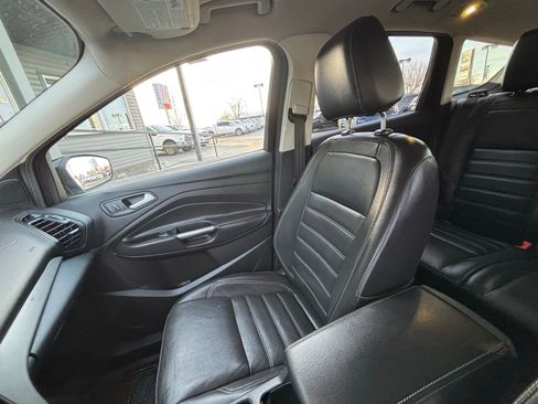 Used 2017 Ford Escape SE w/ SE Leather Comfort Package image 23